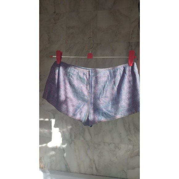 Booty Short - Picture 5 of 6